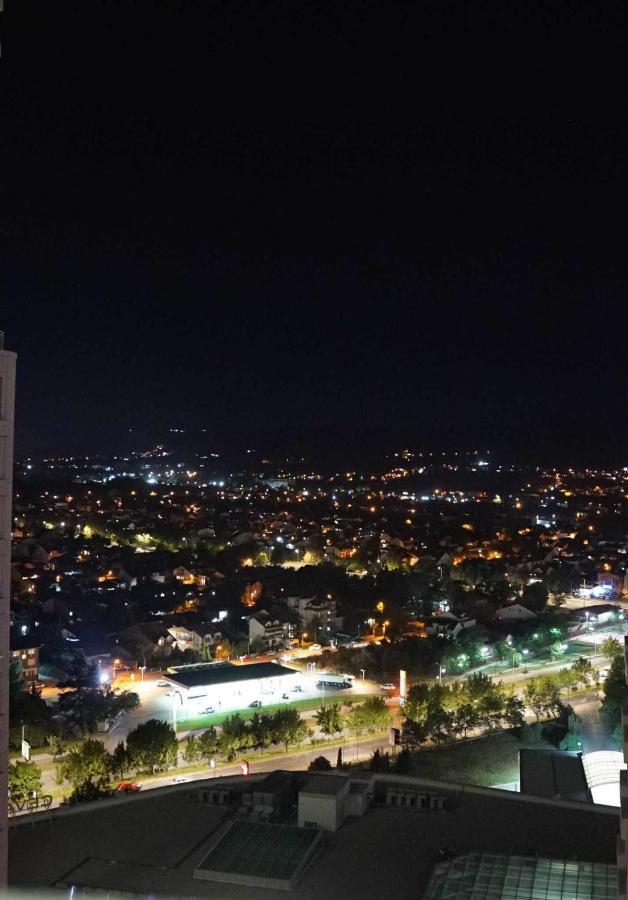 Skopje Sky City 19Th Floor Twin & 12Th Floor & 25Th & 33 Floor Apartments & With Pool & Spa & Gym & Parking Included In Price Экстерьер фото
