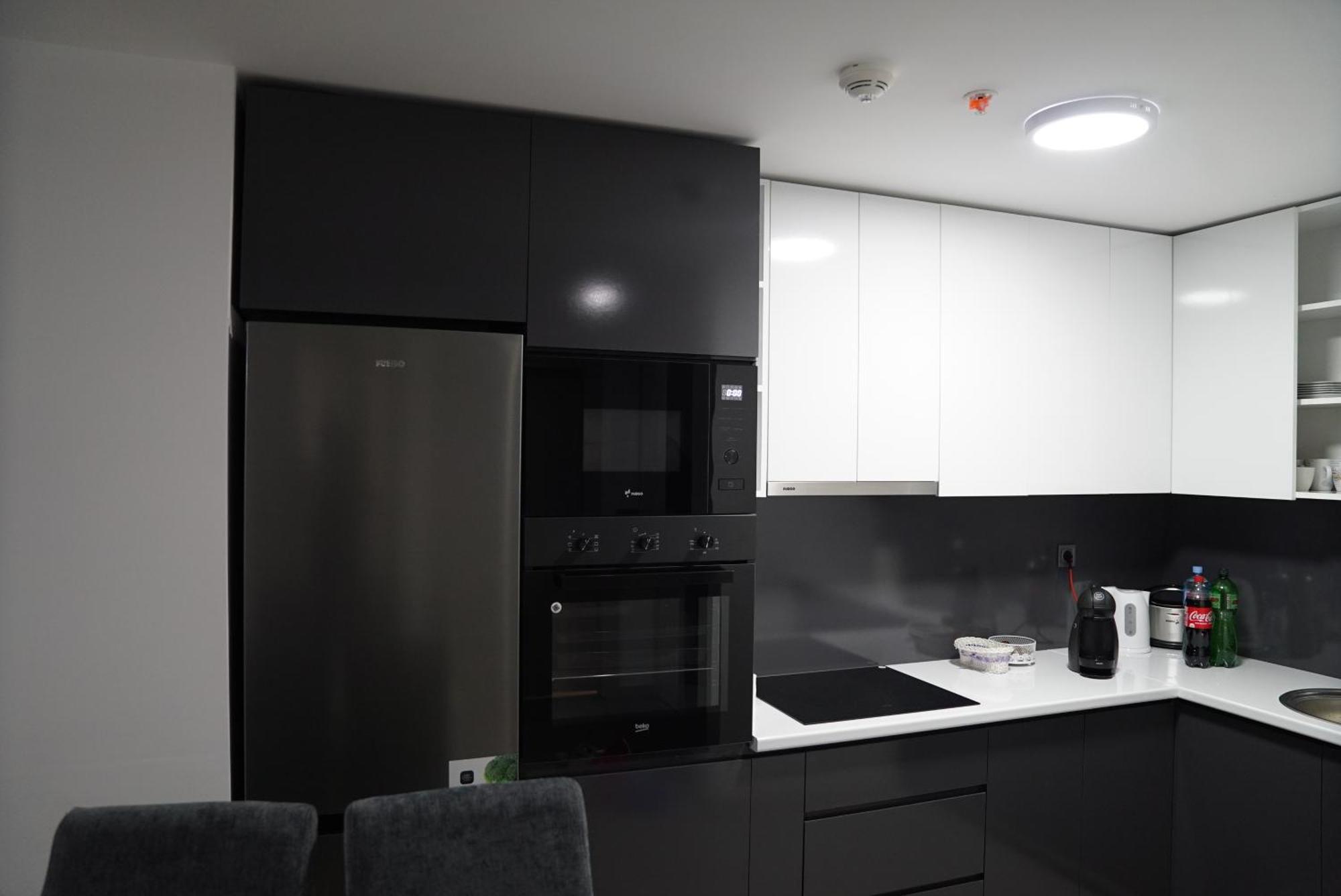 Skopje Sky City 19Th Floor Twin & 12Th Floor & 25Th & 33 Floor Apartments & With Pool & Spa & Gym & Parking Included In Price Экстерьер фото