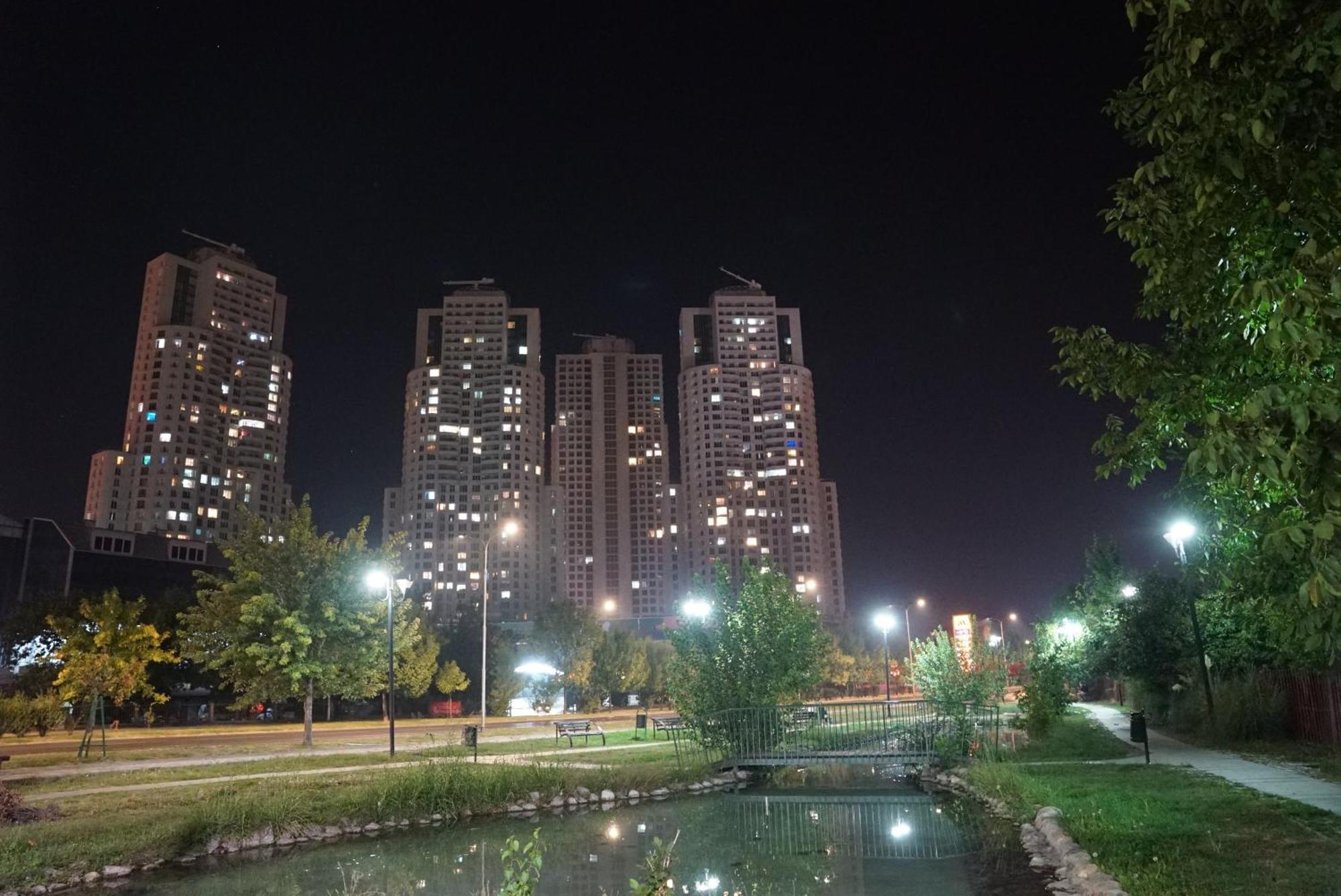 Skopje Sky City 19Th Floor Twin & 12Th Floor & 25Th & 33 Floor Apartments & With Pool & Spa & Gym & Parking Included In Price Экстерьер фото