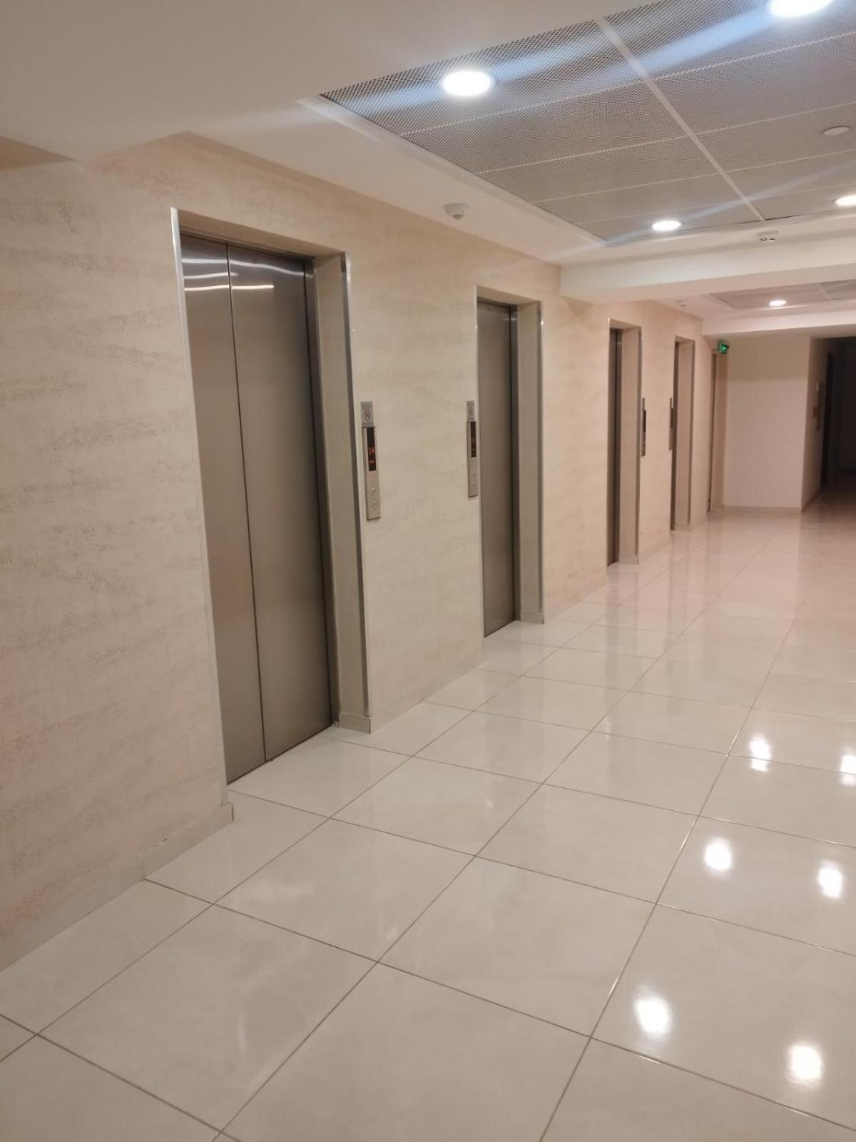 Skopje Sky City 19Th Floor Twin & 12Th Floor & 25Th & 33 Floor Apartments & With Pool & Spa & Gym & Parking Included In Price Экстерьер фото