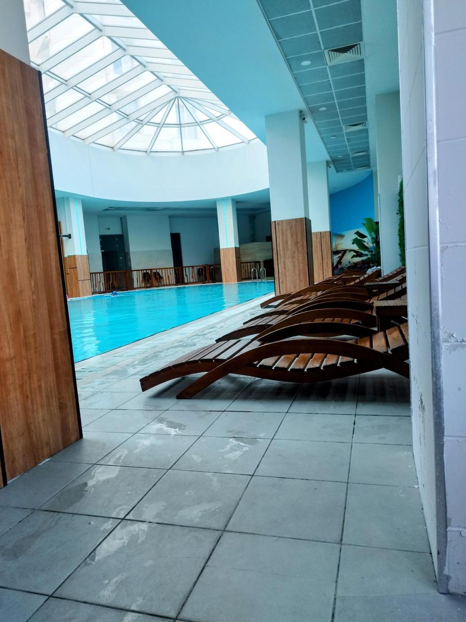 Skopje Sky City 19Th Floor Twin & 12Th Floor & 25Th & 33 Floor Apartments & With Pool & Spa & Gym & Parking Included In Price Экстерьер фото